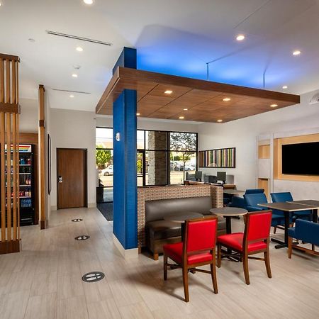 Holiday Inn Express & Suites Chatsworth By Ihg Los Angeles Eksteriør bilde