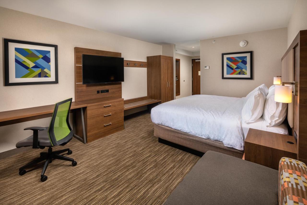 Holiday Inn Express & Suites Chatsworth By Ihg Los Angeles Eksteriør bilde
