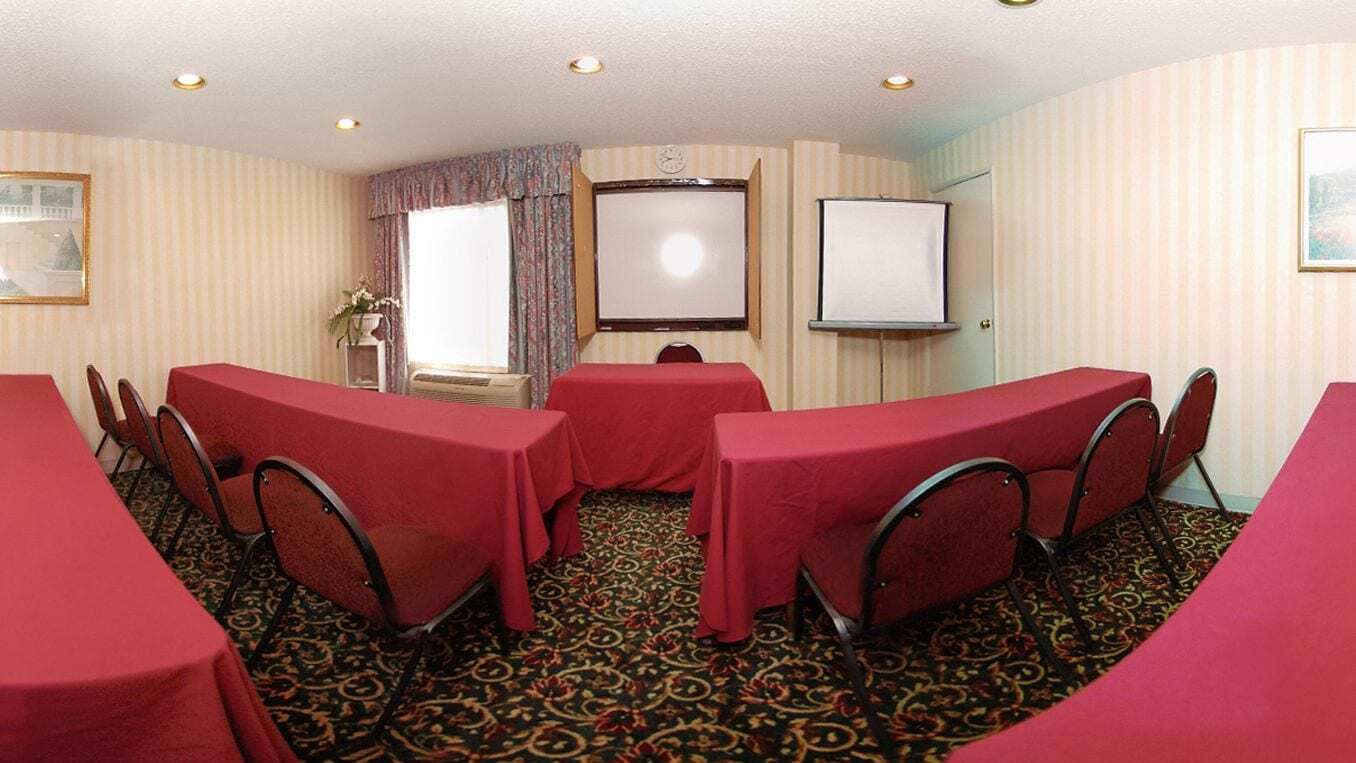 Holiday Inn Express & Suites Chatsworth By Ihg Los Angeles Eksteriør bilde